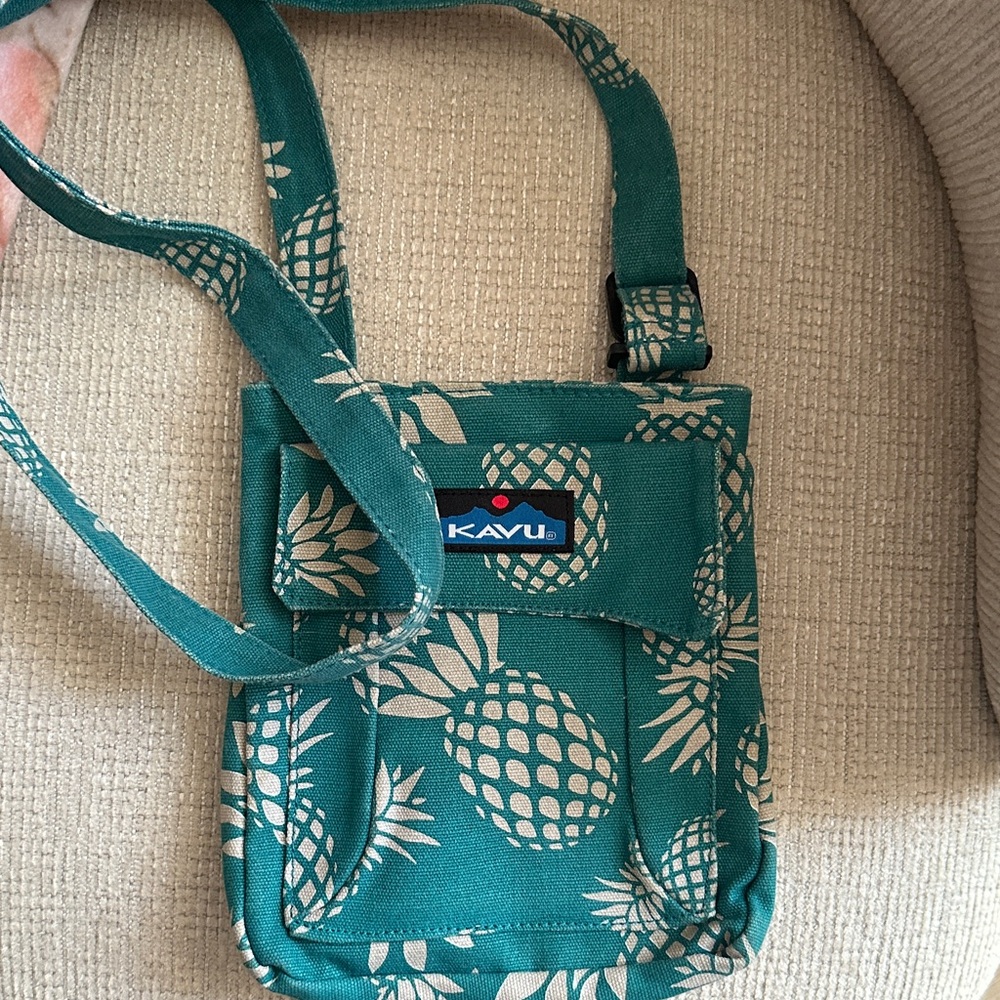 Kavu Teal Pineapple Pattern crossbody Bag